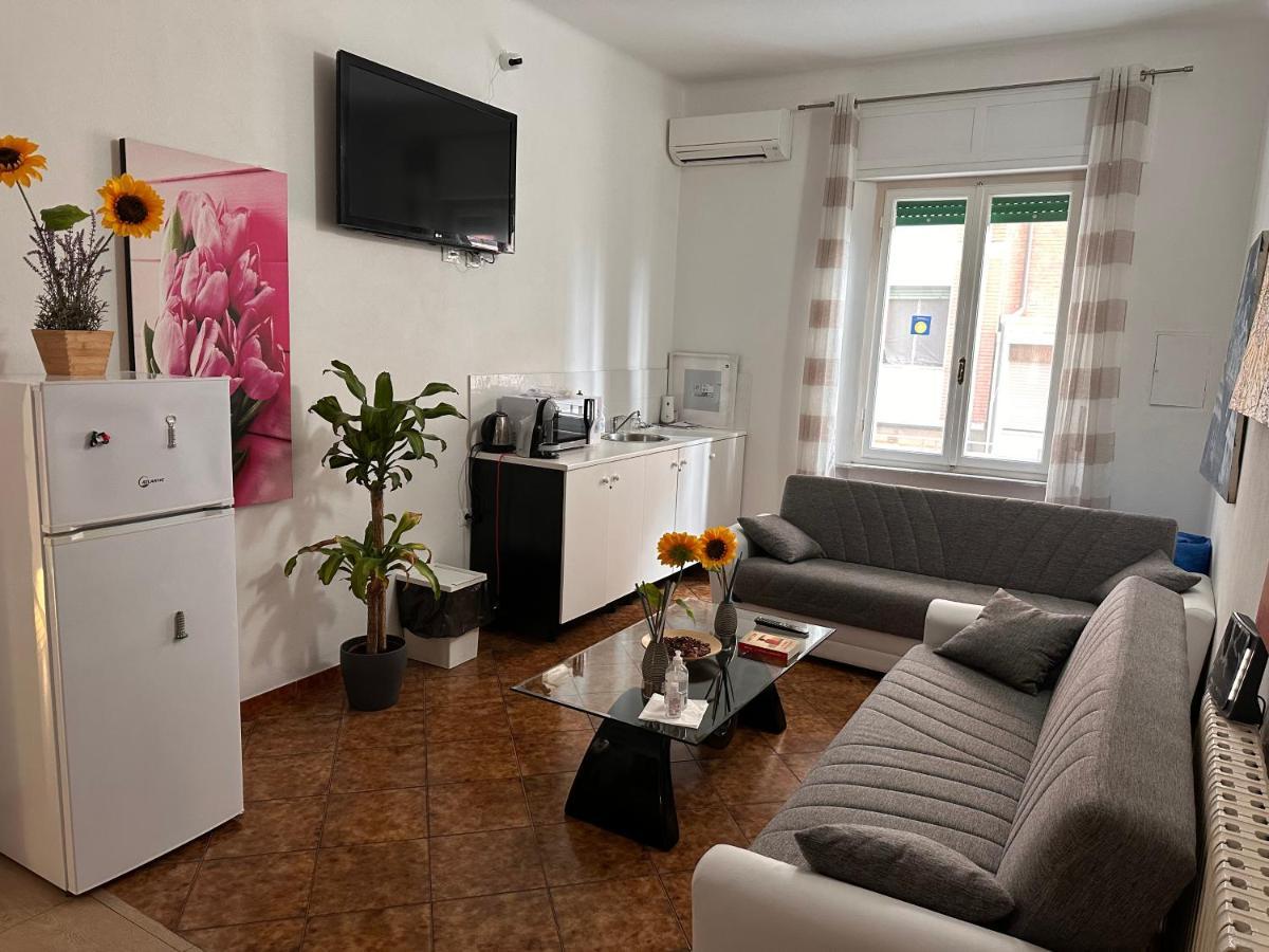 Crown Guest House Pisa Exteriör bild