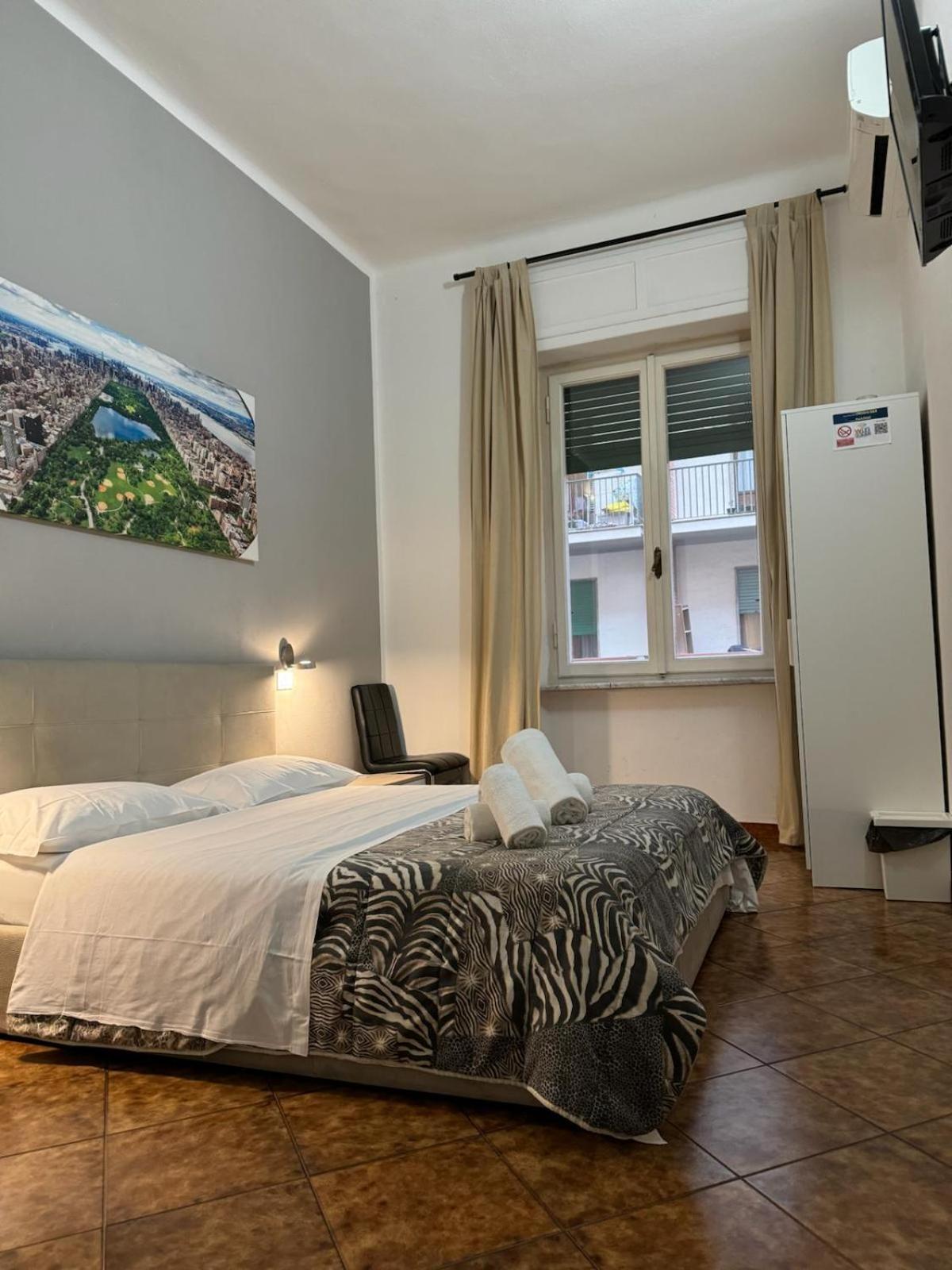 Crown Guest House Pisa Exteriör bild
